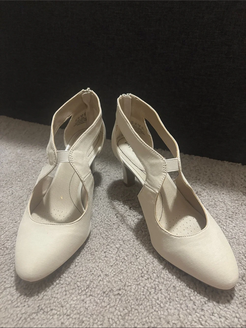 Life Stride Ivory Cutout Pointed-Toe Heels